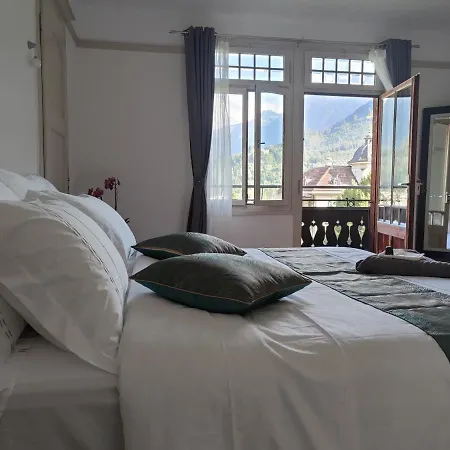 Bed and breakfast Peaks View Chalet