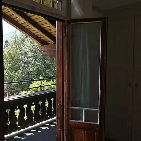 Panzió Peaks View Chalet
