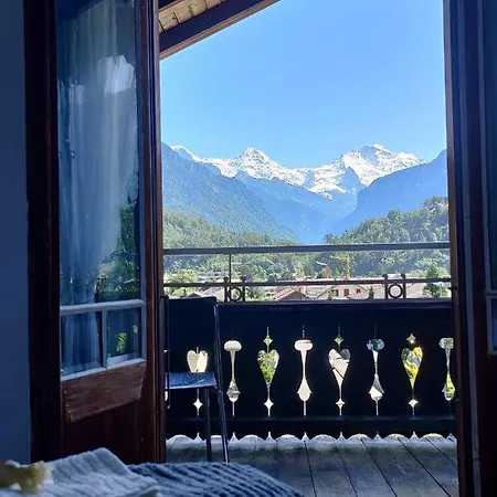 Peaks View Chalet Bed and Breakfast Ιντερλάκεν